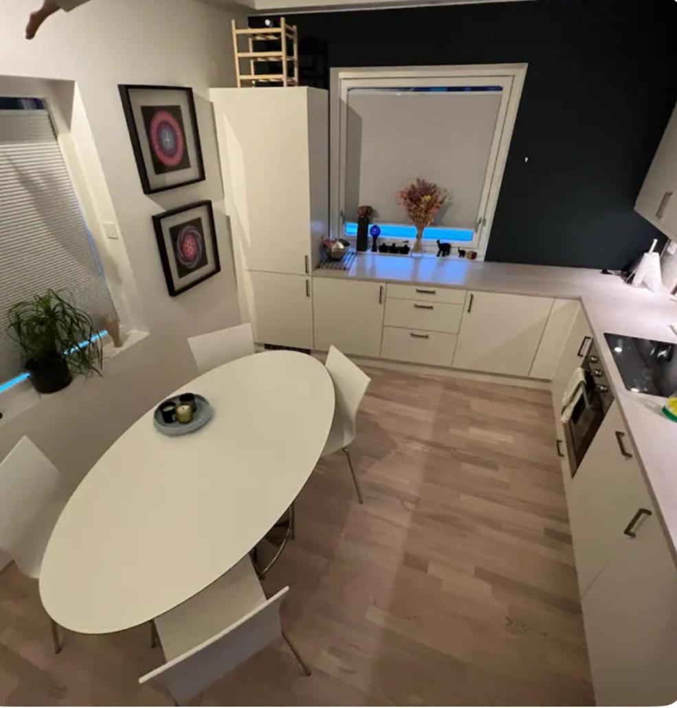 Moderne Leilighet Stord Buitenkant foto